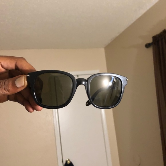 Givenchy Sunglasses - Picture 6 of 6